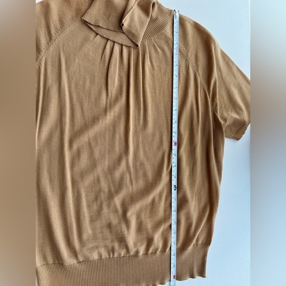 Escada Virgin Wool Turtleneck Size 44 - Picture 4 of 11